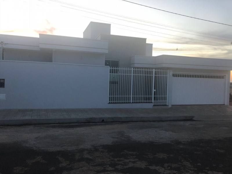 CASA A VENDA - JARDIM AEROPORTO