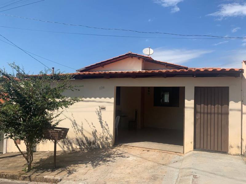 Compre agora! excelente casa no bairro Jardim das Sucupiras em Boa Esperança