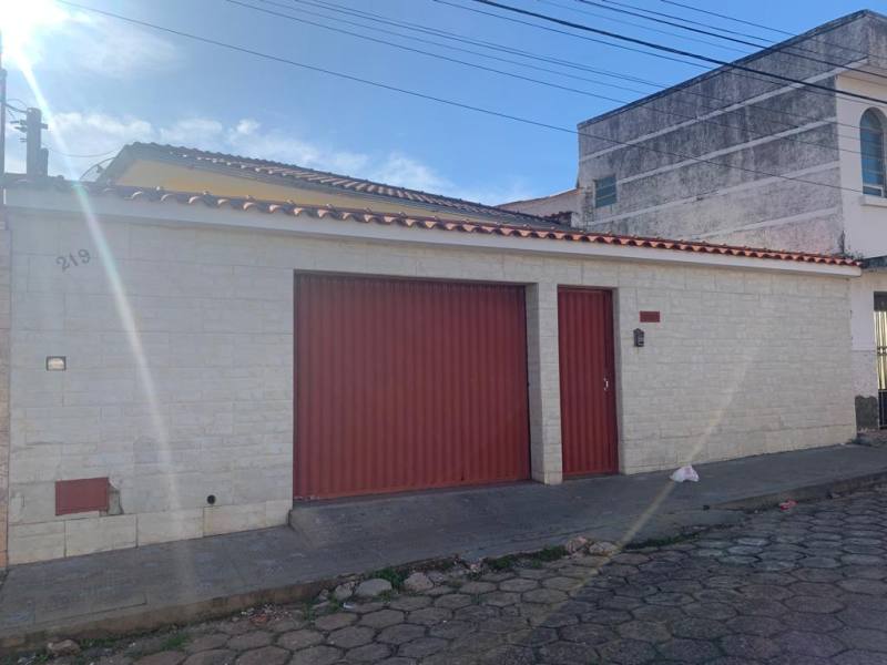 CASA PARA LOCAÇÃO - CENTENÁRIO-4455