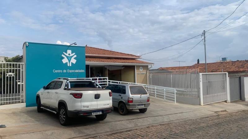 Salas Comerciais p/locação Clinica Centro de Especialidades Vilela e Fgdo
