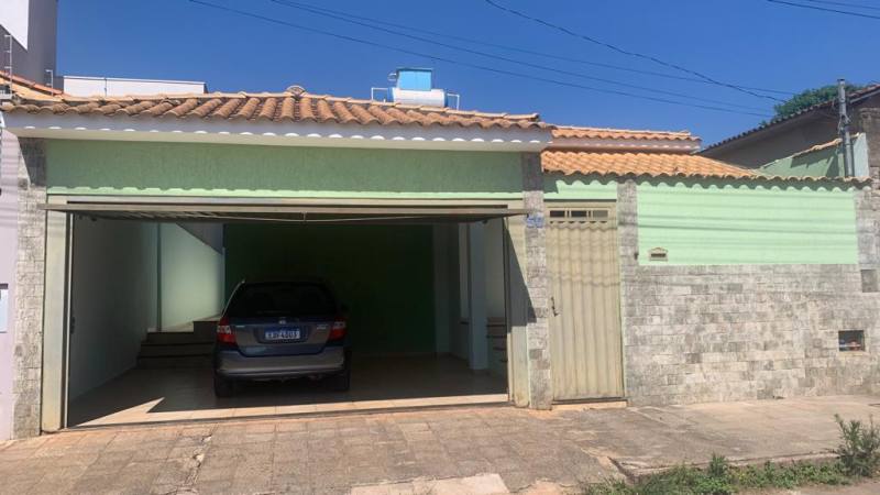 casa pra venda - Jardim das Acácias