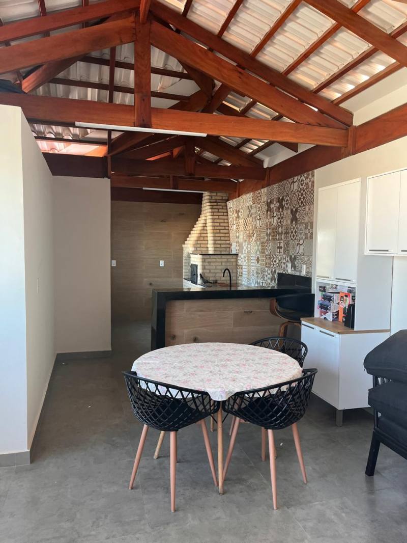 CASA A VENDA NO BAIRRO NOVO HORIZONTE