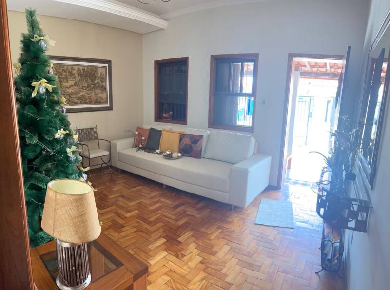 CASA A VENDA BAIRRO CENTRO--0038