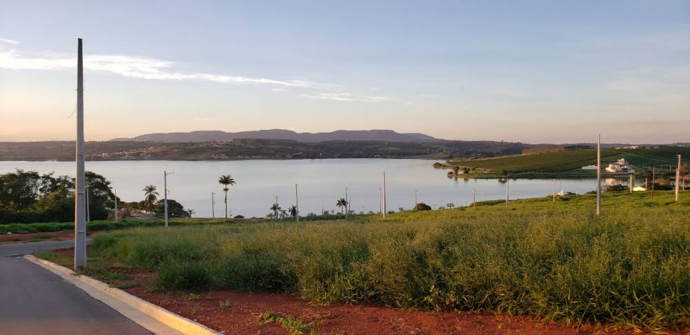 LOTES NO JARDIM CATAVENTO