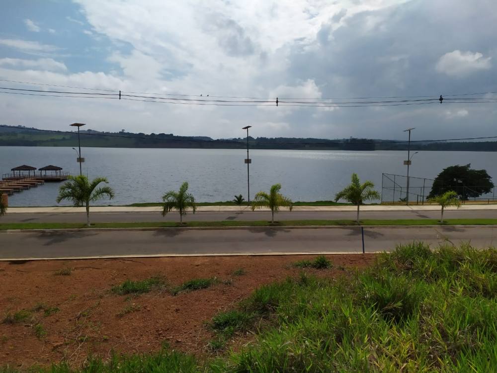 LOTES NO COSTA MARINA