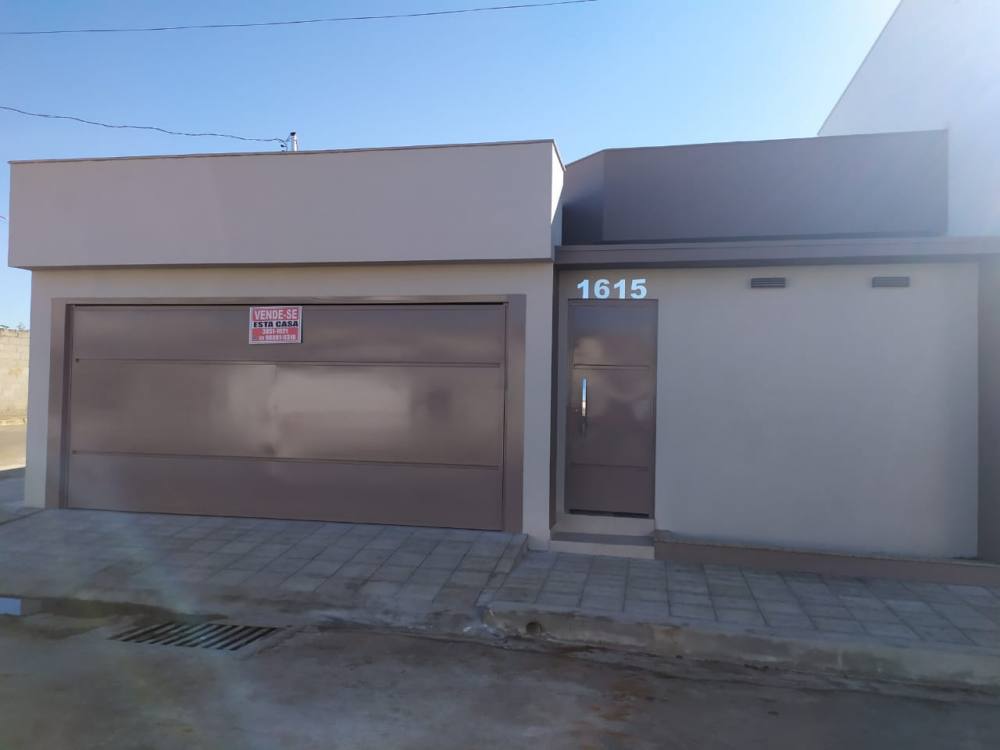 CASA COM ACABAMENTO DE PRIMEIRA LINHA