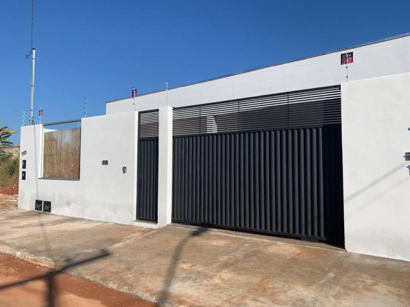 CASA PARA LOCAÇÃO COM VISTA PARA O LAGO